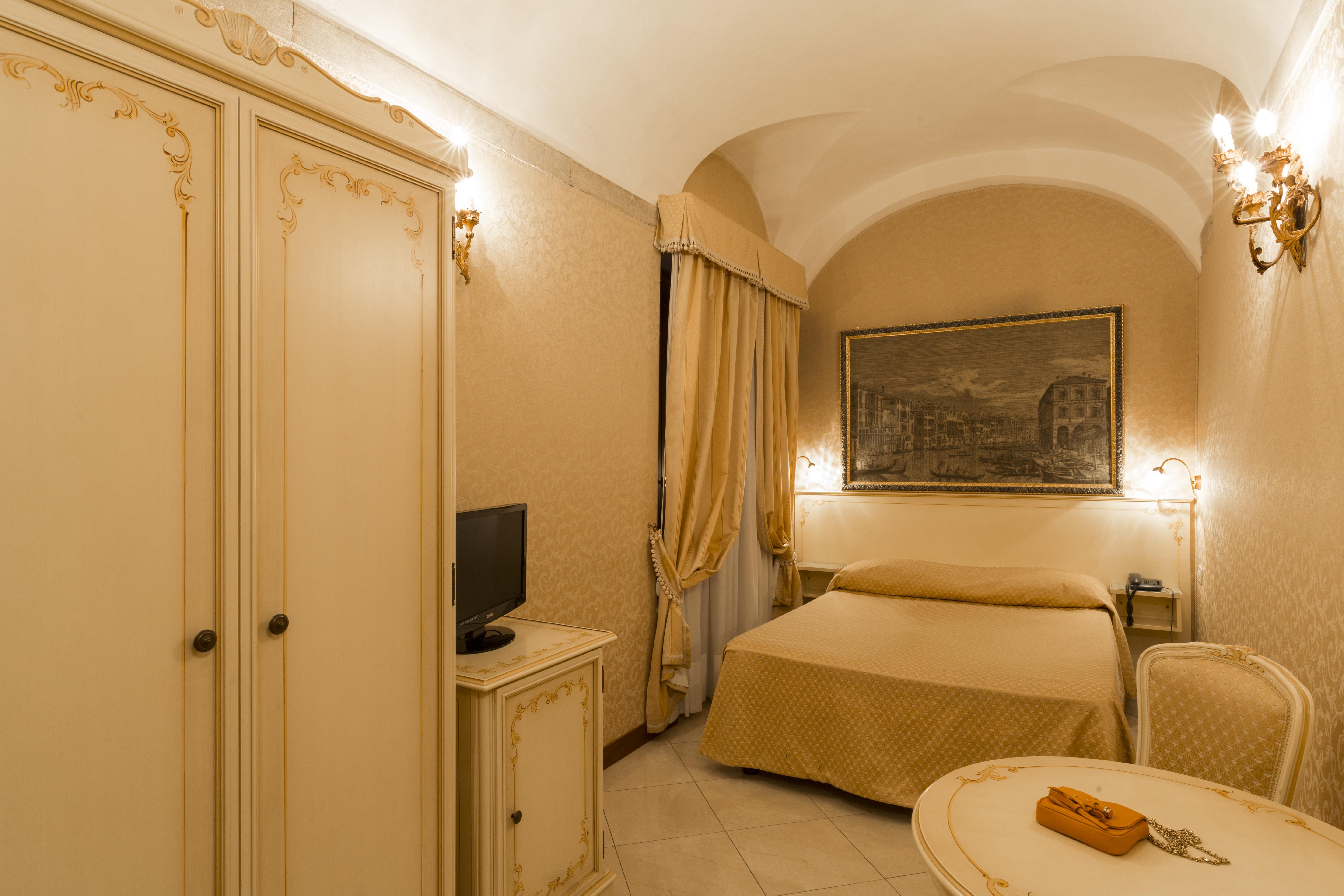 ปาลัซโซ กัวร์ดี เบด แอนด์ เบรคฟาสต์ Hotel เวนิส ภายนอก รูปภาพ